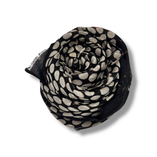 Sequins pattern scarf