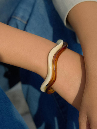 Wilder Wavy Resin Bangle Set